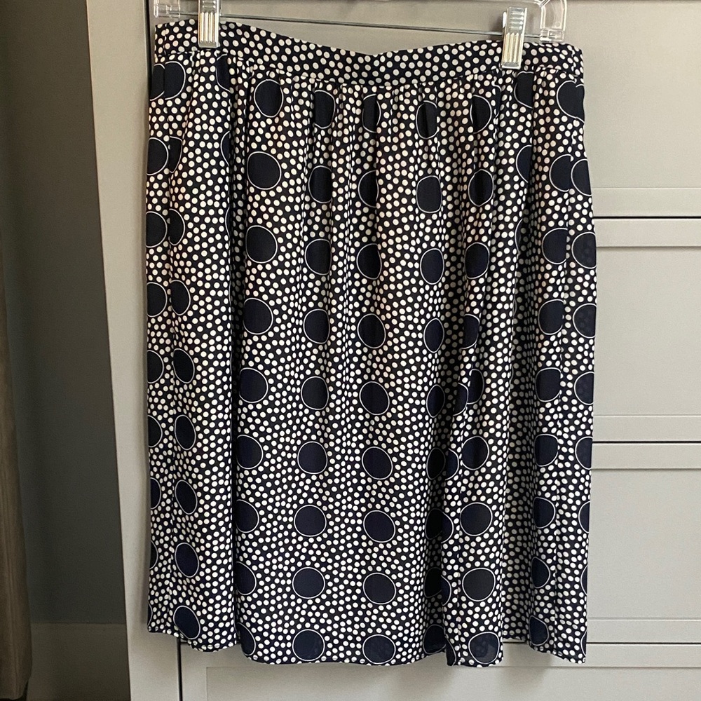 JCrew like new A-Line Skirt - Navy and cream.